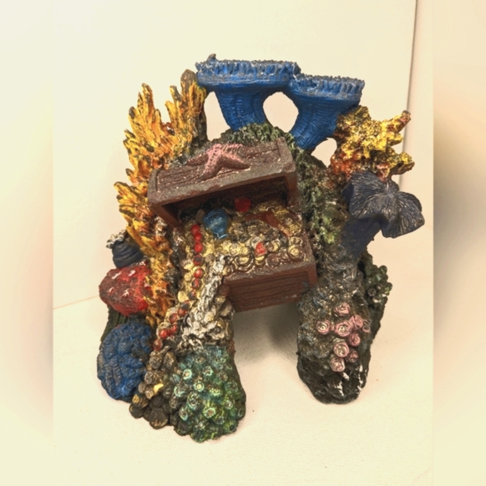 Resin Aquarium Ornament Rocks Corral Treasure Chest Aquarium Landscape Z-1